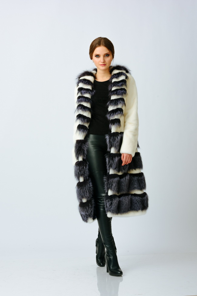 Серебристо-черное пальто из лисы и норки ПТ5-042